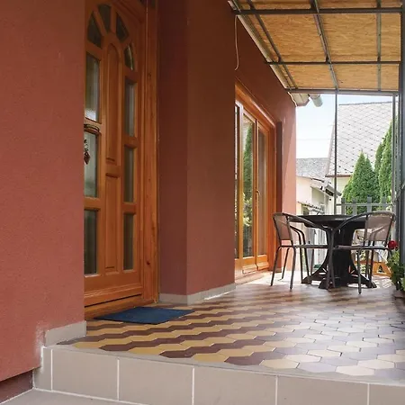 Stunning In W 5 Bedrooms * Balatonlelle