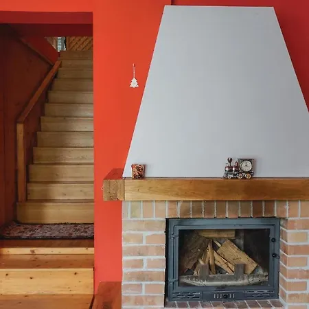Prázdninový dům Stunning In W 5 Bedrooms Balatonlelle